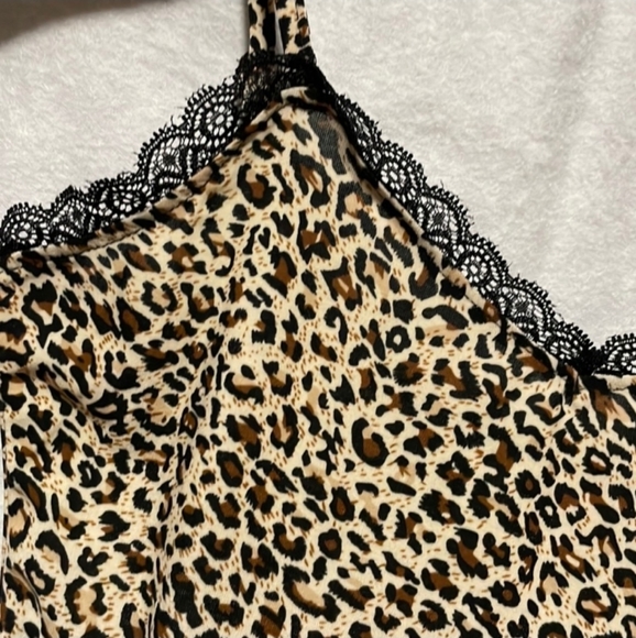 SHEIN Bundle of 2 Cropped Cami Tops X-Small - Picture 7 of 8